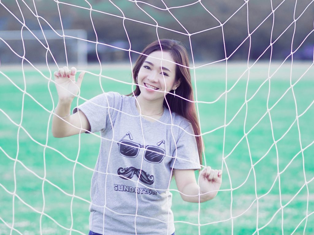 egyedi feliratos póló